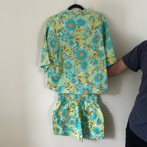 Billabong Set - Picture 3 of 10